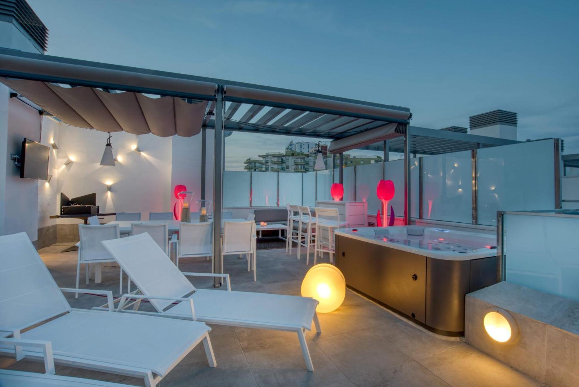 Penthouse On The First Line Apartment Platja d'Aro Bagian luar foto