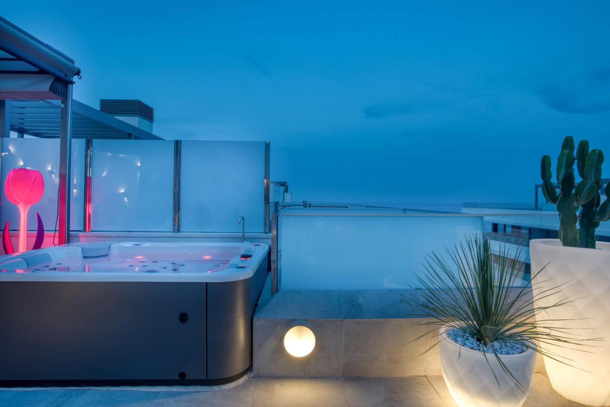 Penthouse On The First Line Apartment Platja d'Aro Bagian luar foto