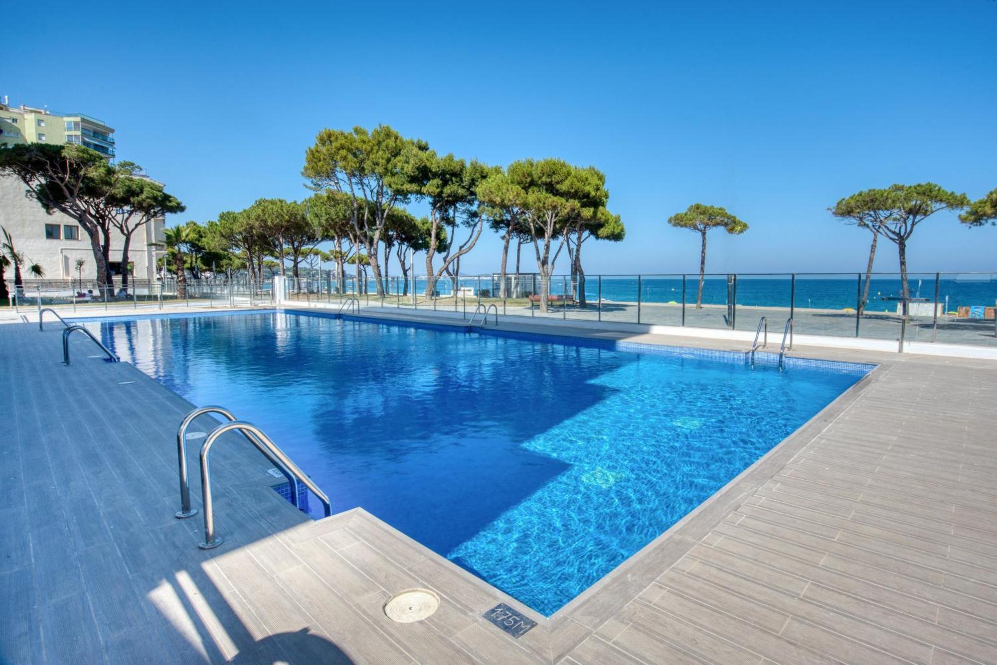 Penthouse On The First Line Apartment Platja d'Aro Bagian luar foto